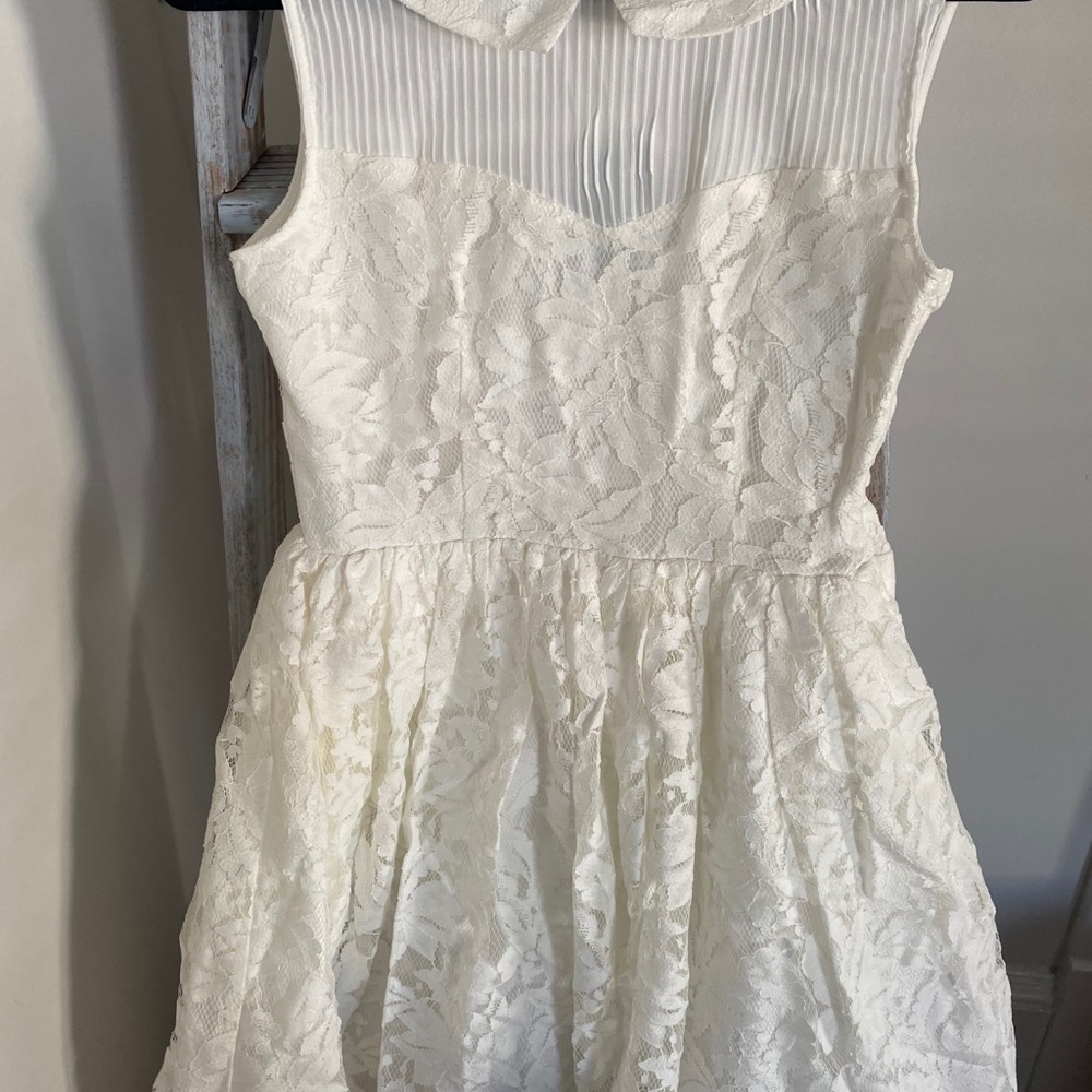 Geode White garden party dress